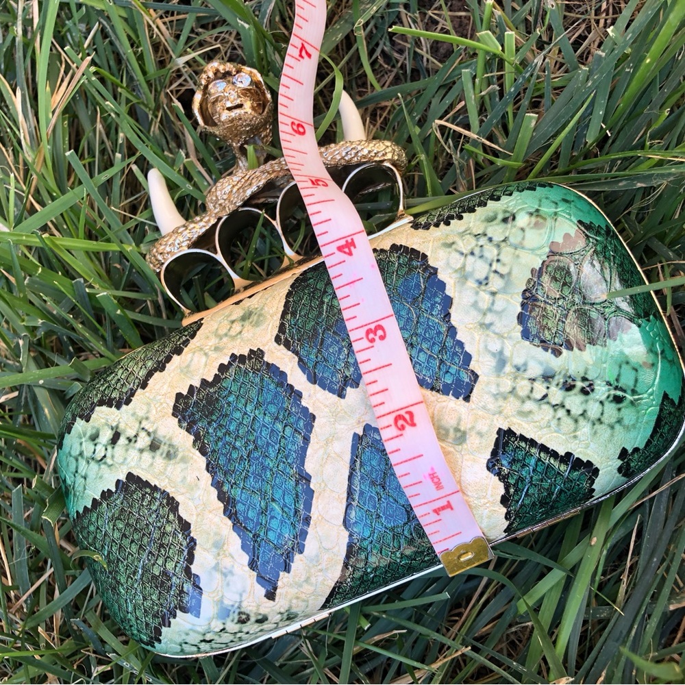 Green and Gold hardware,Snake Clutch knuckles unicorn rings and snake pattern. - Picture 11 of 12